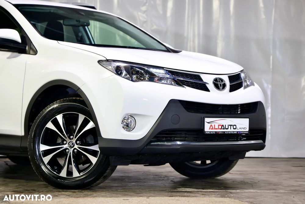 Toyota RAV4 2.0 D-4D 4x4 - 30