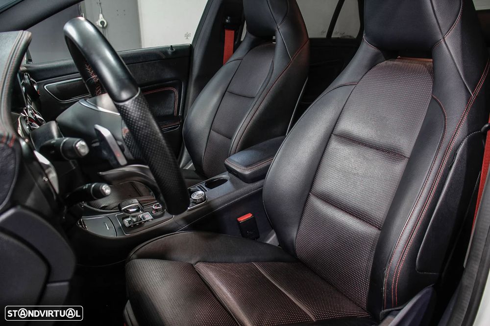 Mercedes-Benz CLA 45 AMG Shooting Brake 4-Matic - 11