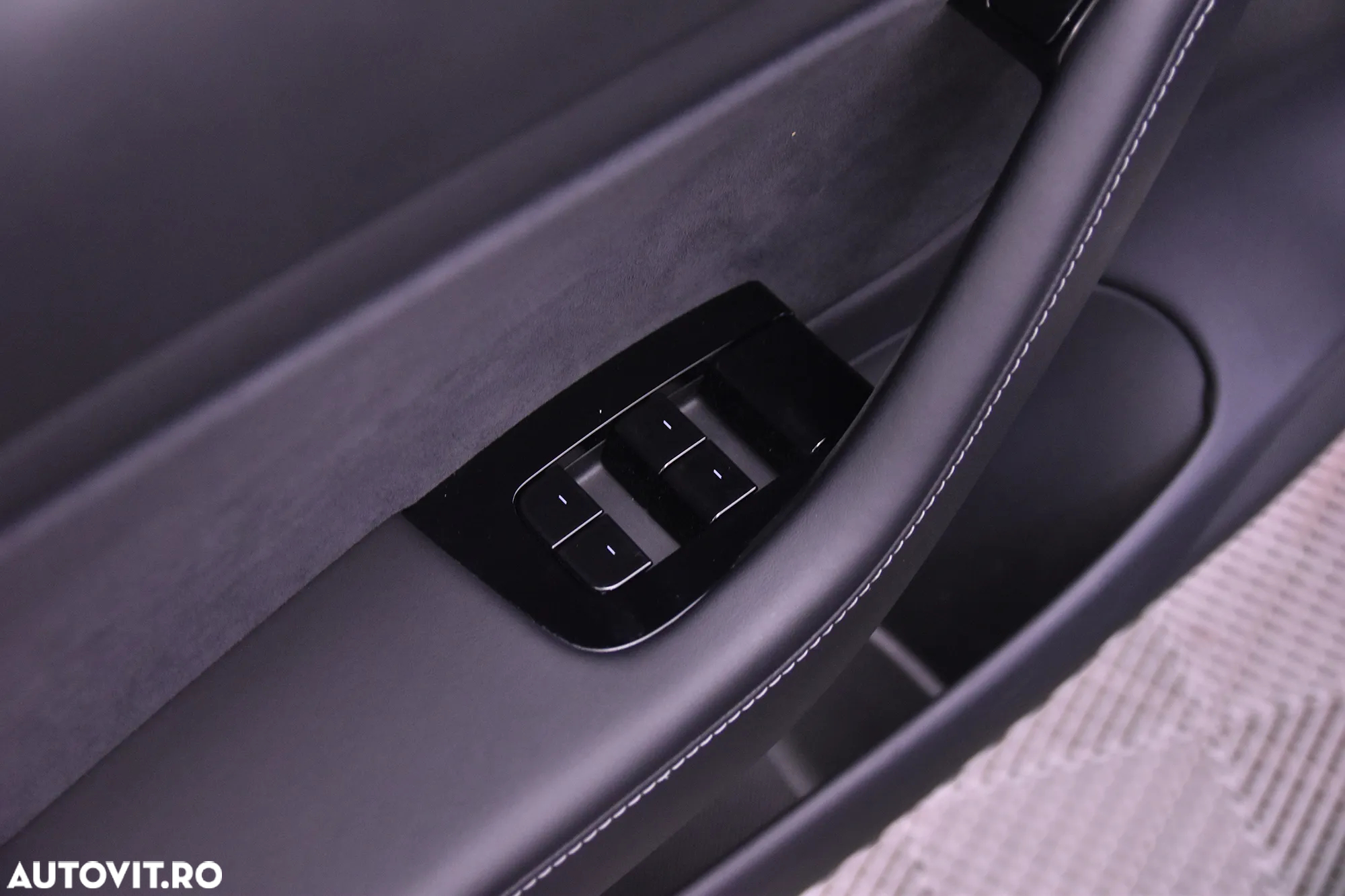 Tesla Model 3 - 14