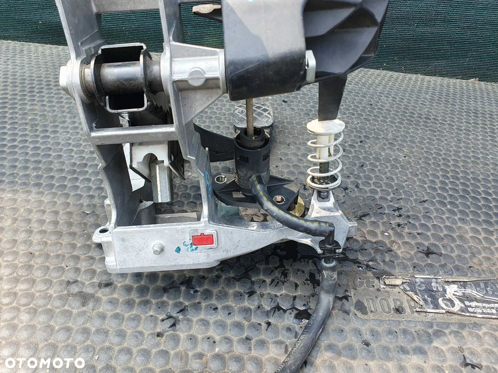 Pedaly 8E1721316A 8E1721117A Pedal Hamulca Pompka Sprzegla Stelaz Manual Europa AUDI A4 B6 B7 - 8