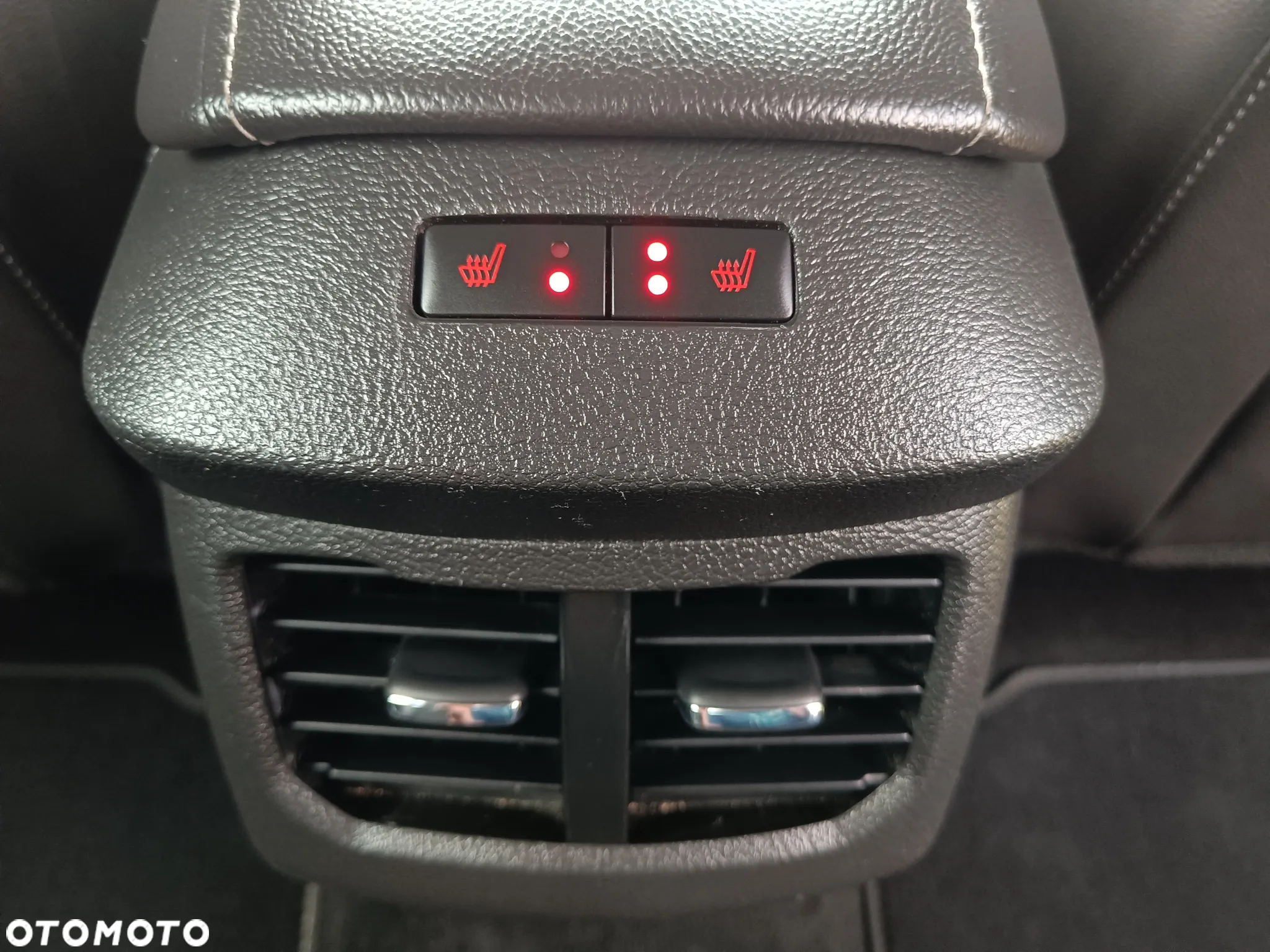 Ford Mondeo 2.0 TDCi Start-Stopp Titanium - 33