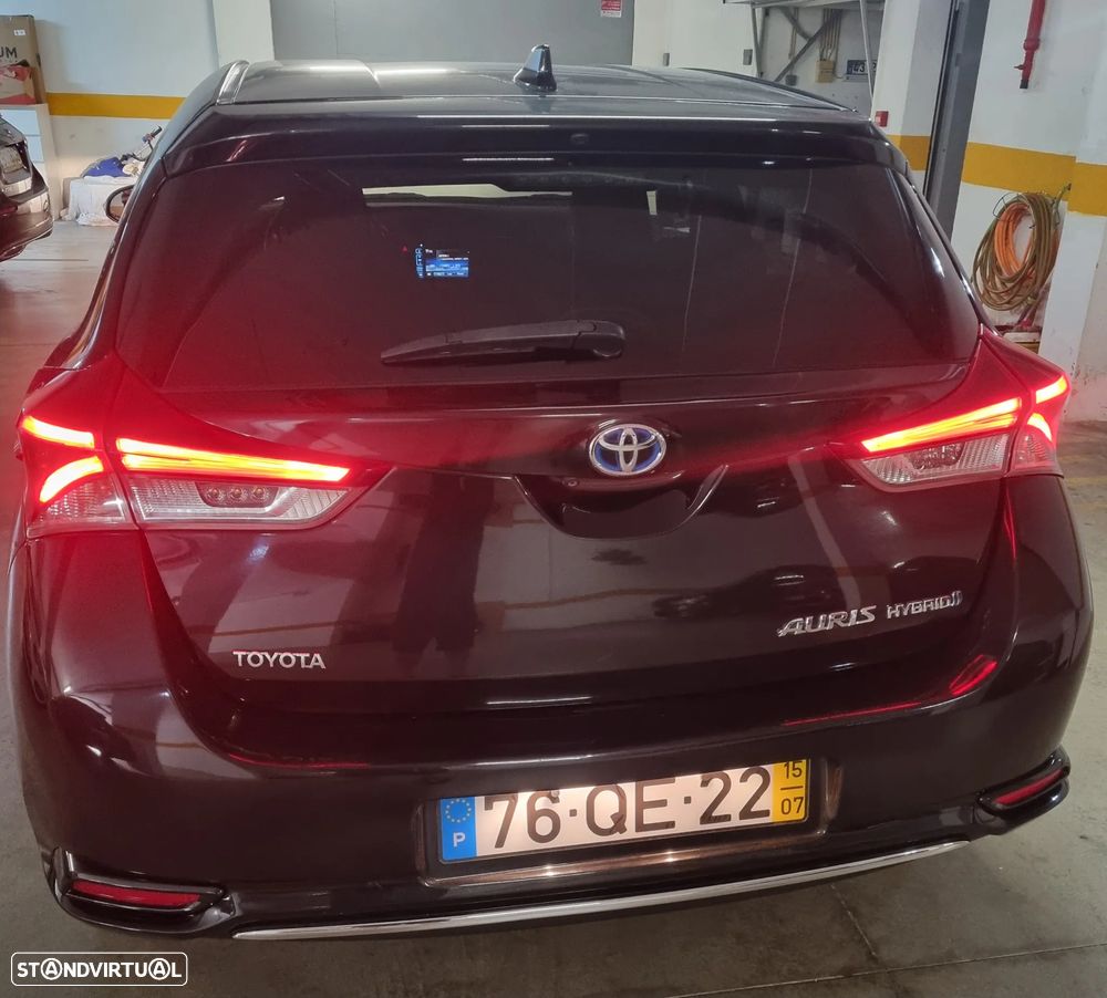 Toyota Auris 1.8 HSD Comfort+P.Sport - 6