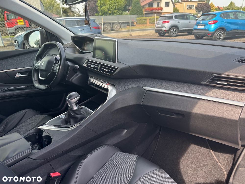 Peugeot 3008 BlueHDi 120 Stop & Start Allure - 23