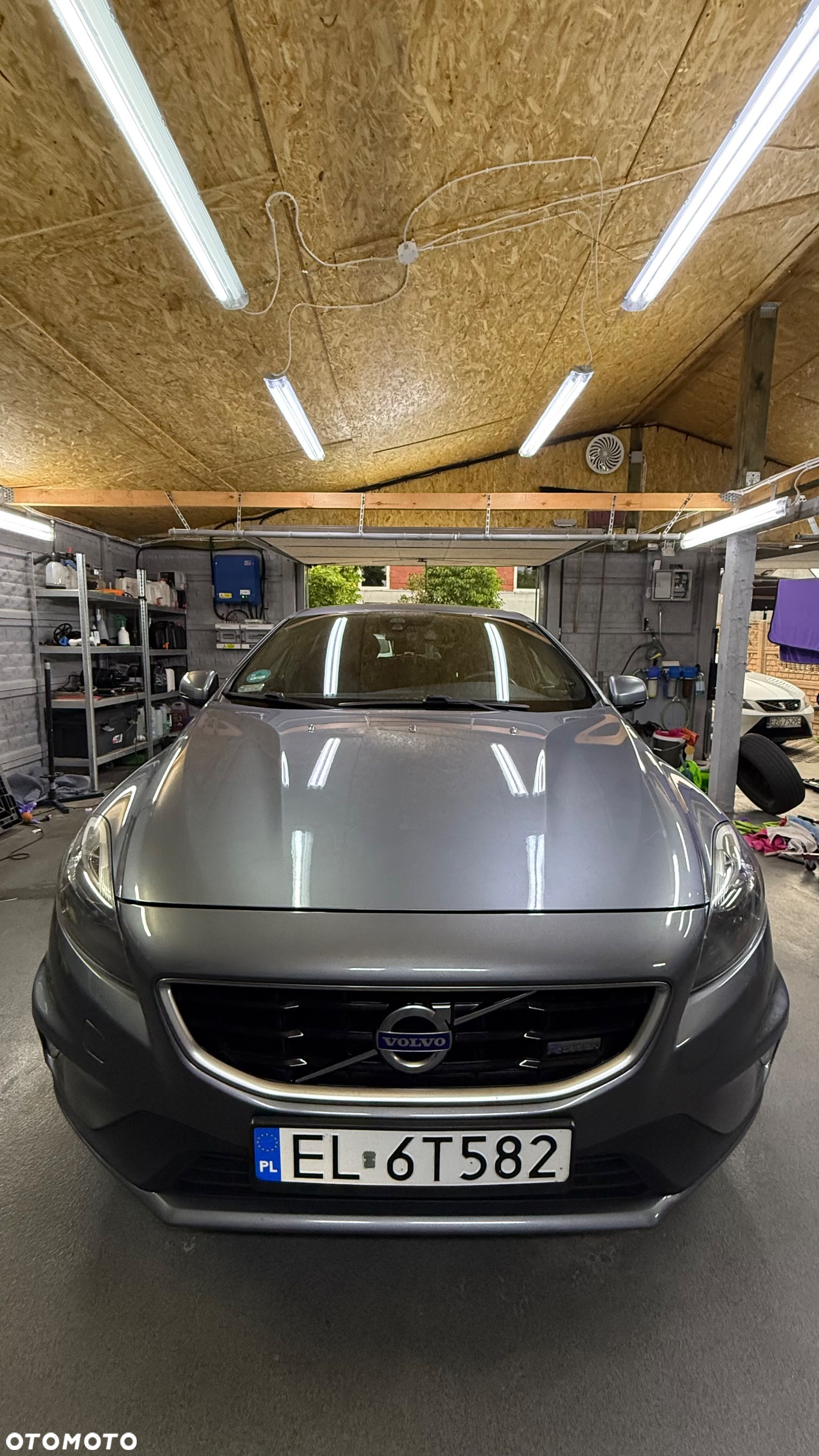 Volvo V40 D4 Drive-E R-Design Kinetic - 7