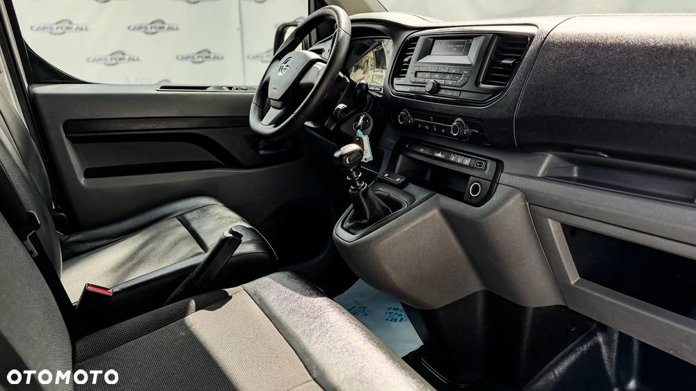 Opel Vivaro 2020  1.5 Serwis ASO Mały Przebieg - 15