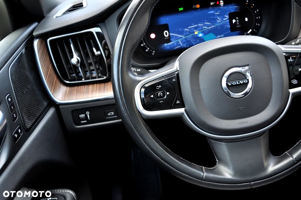 Volvo XC 60 B4 D AWD Geartronic Inscription - 28