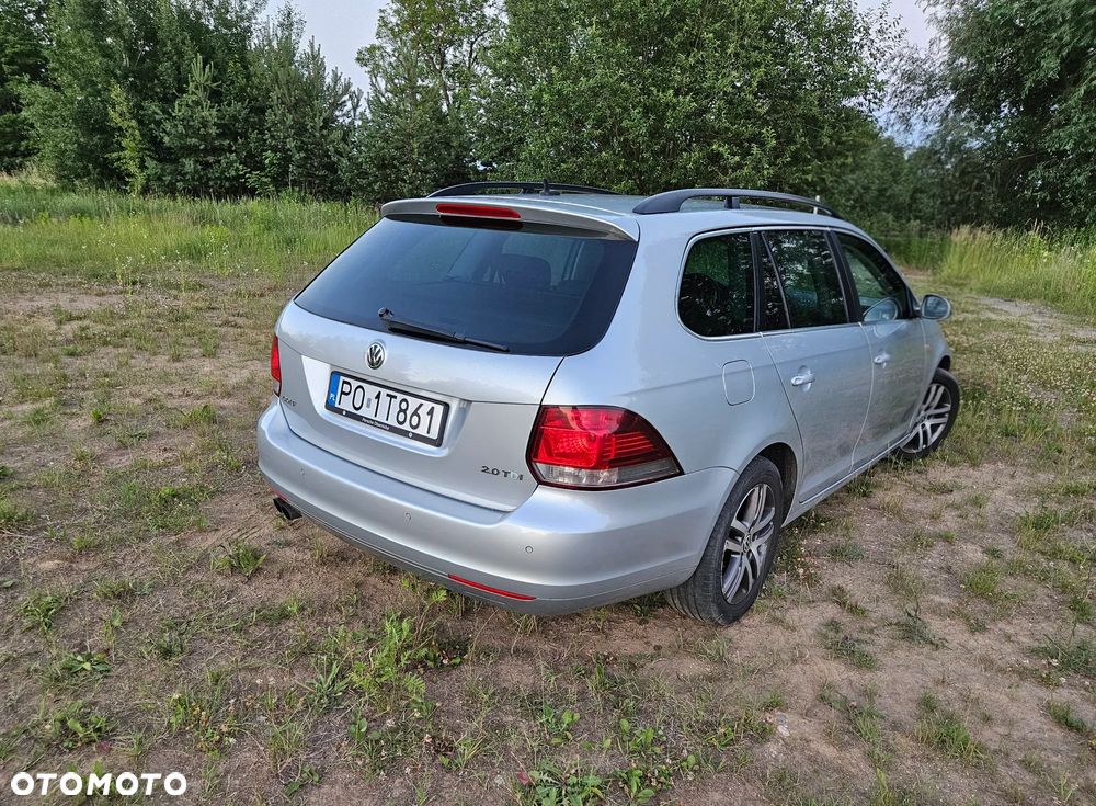 Volkswagen Golf 2.0 TDI Highline - 15