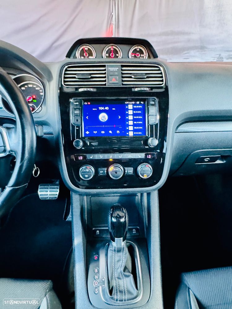 VW Scirocco 2.0 TDI Sport DSG - 12