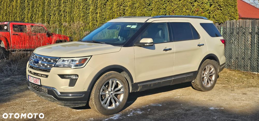 Ford Explorer - 2