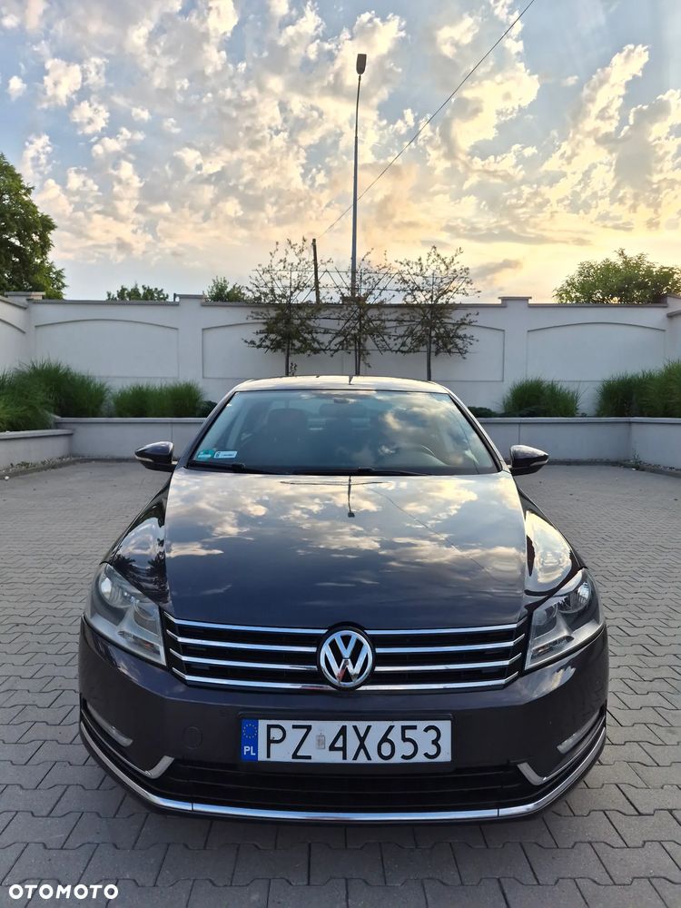 Volkswagen Passat 1.8 TSI Highline - 9