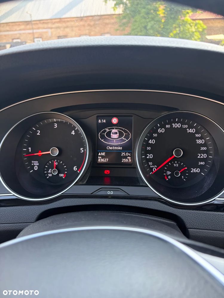 Volkswagen Passat - 7