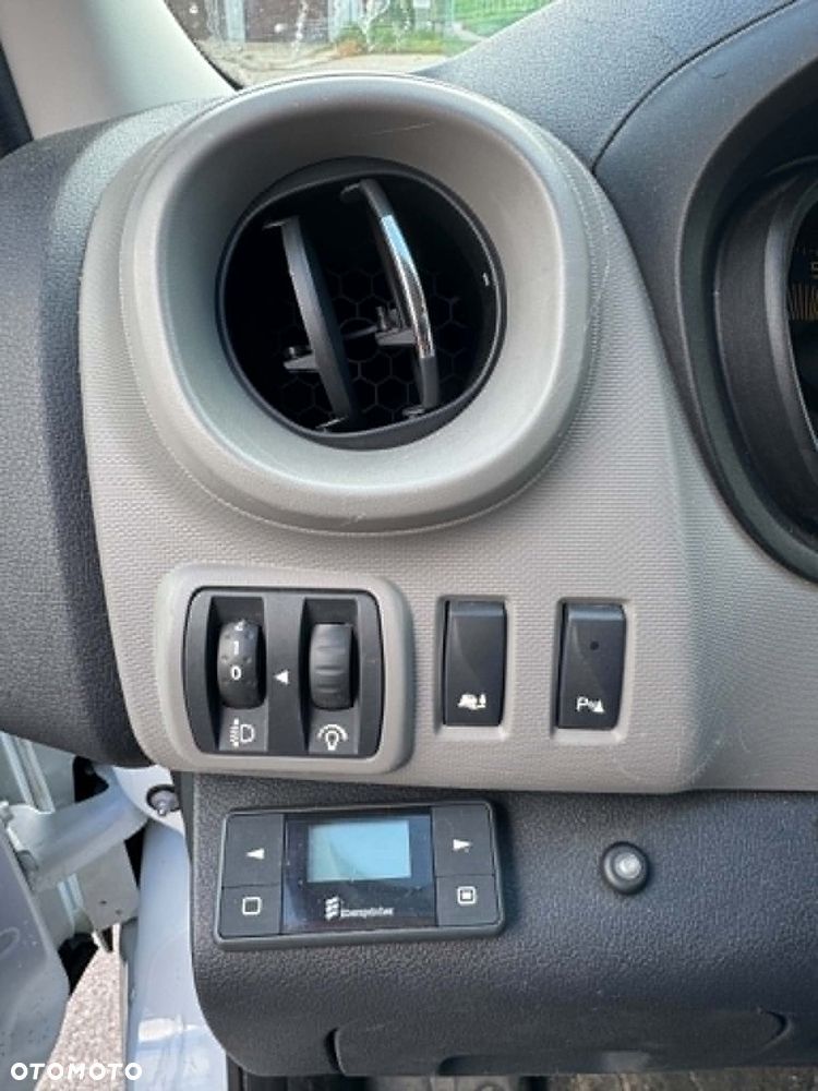 Renault Trafic - 14