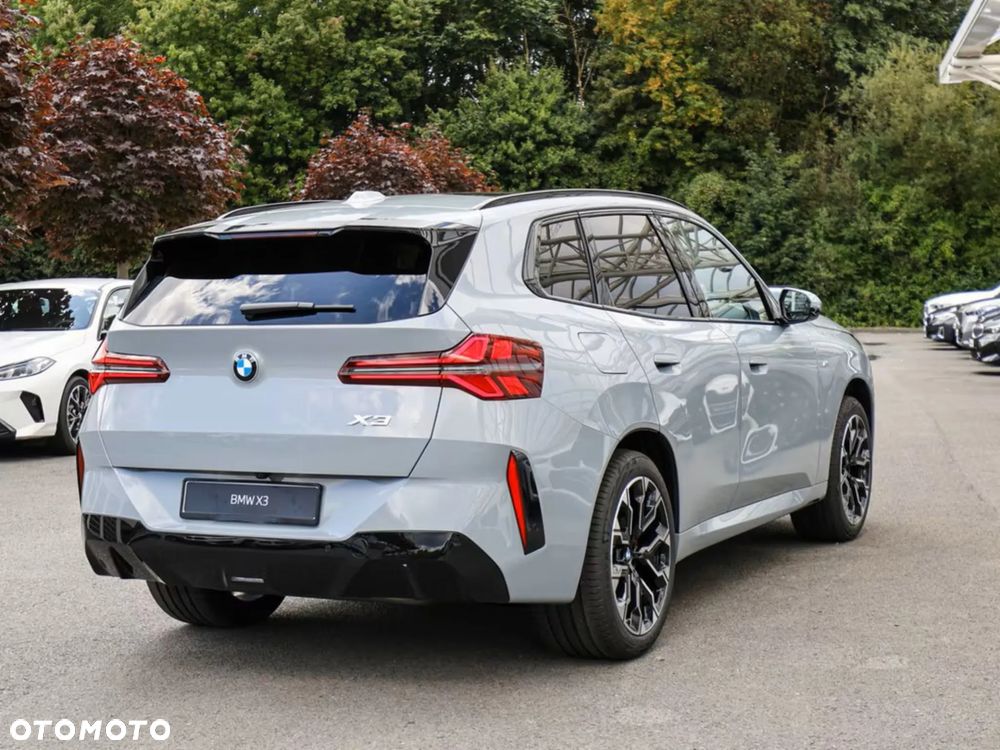 BMW X3 xDrive20 mHEV - 4