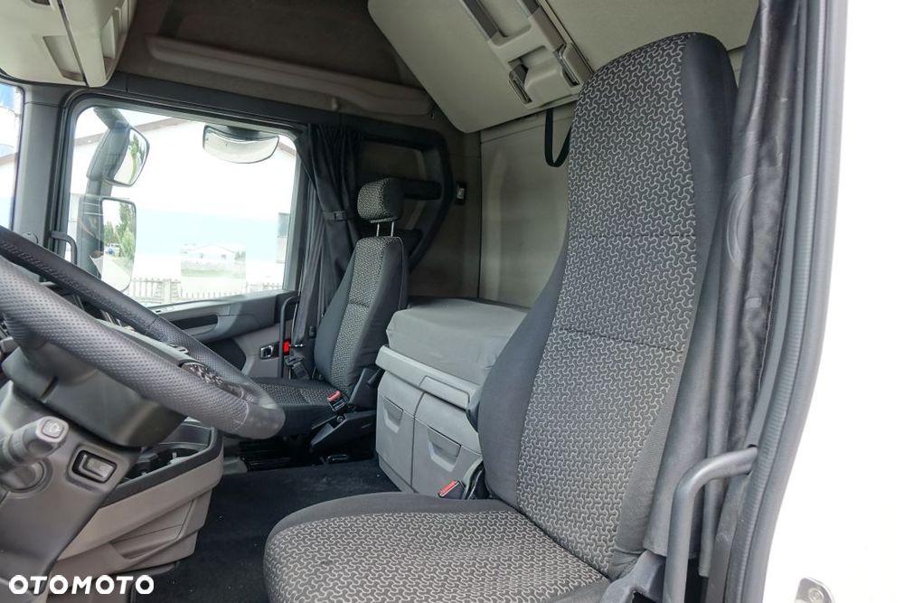 Scania R450 / EURO 6 / MEGA / LOW DECK / AUTOMAT / RETARDER / LODÓWKA  /  2 ZBIORNIKI 700L / PO KONTRAKCIE - 24