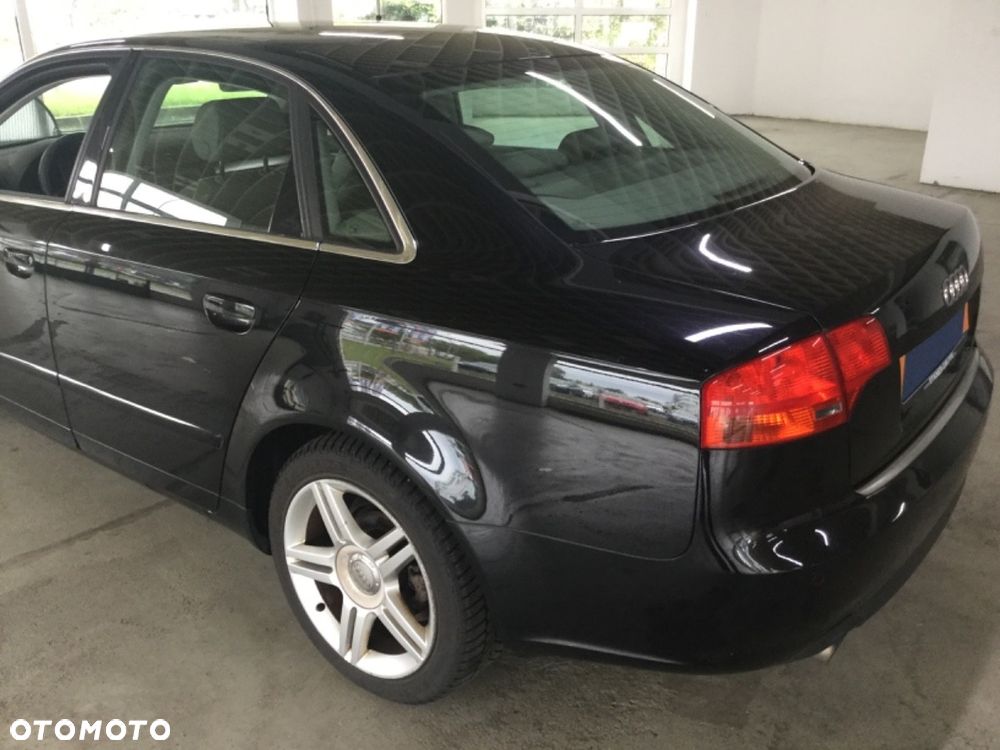Audi A4 Limousine 1.6 - 5