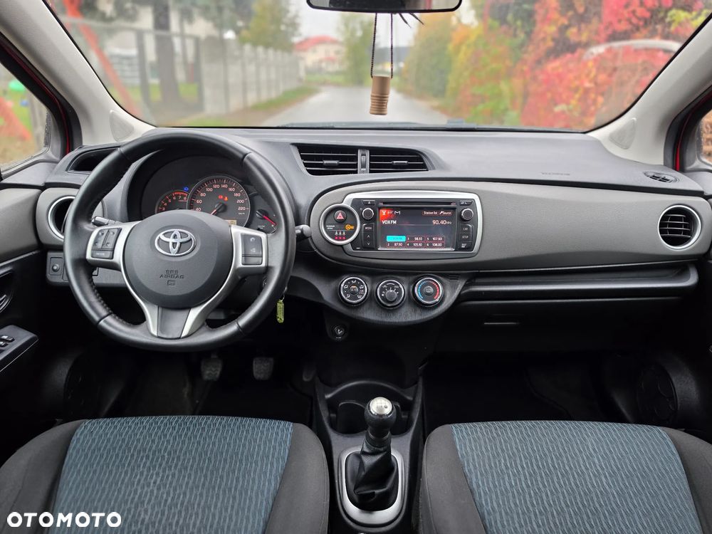 Toyota Yaris - 25