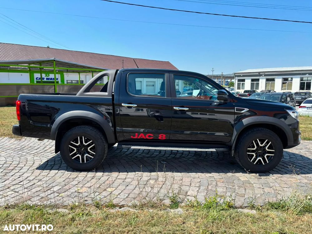 JAC T8 - 6