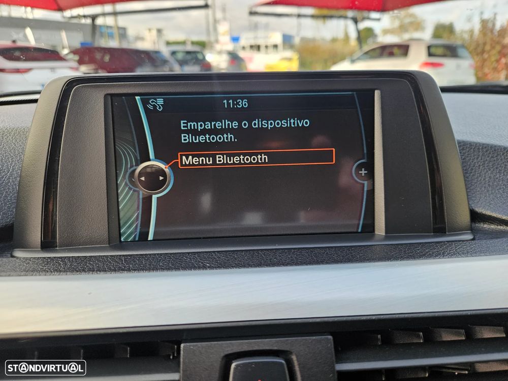 BMW 320 d Line Sport - 33