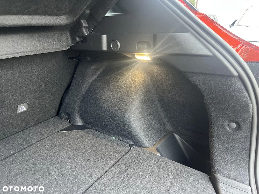 Nissan Qashqai 1.3 DIG-T mHEV N-Connecta Xtronic - 33