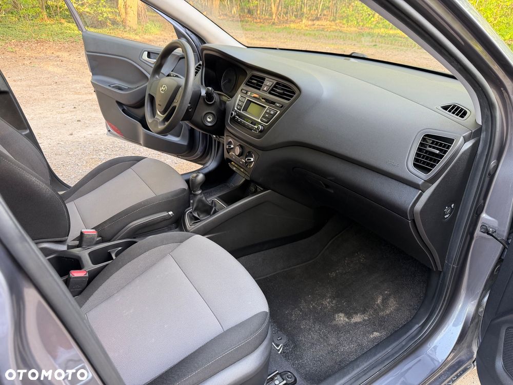 Hyundai i20 1.2 - 16