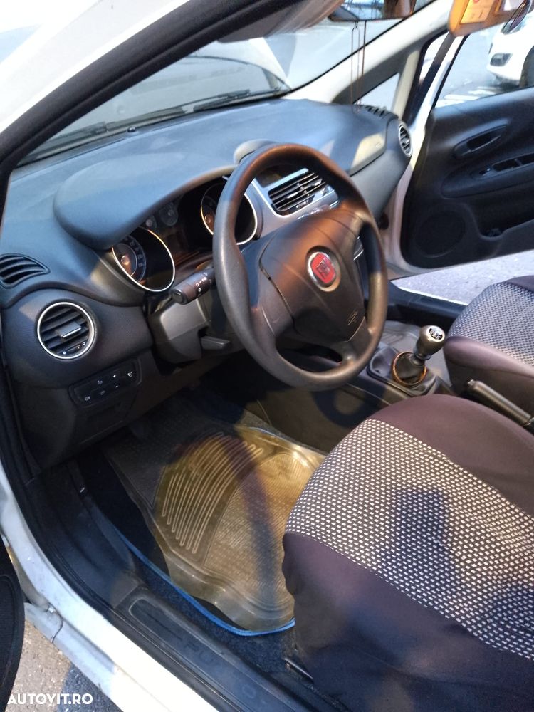 Fiat Punto 1.4 Pop - 3