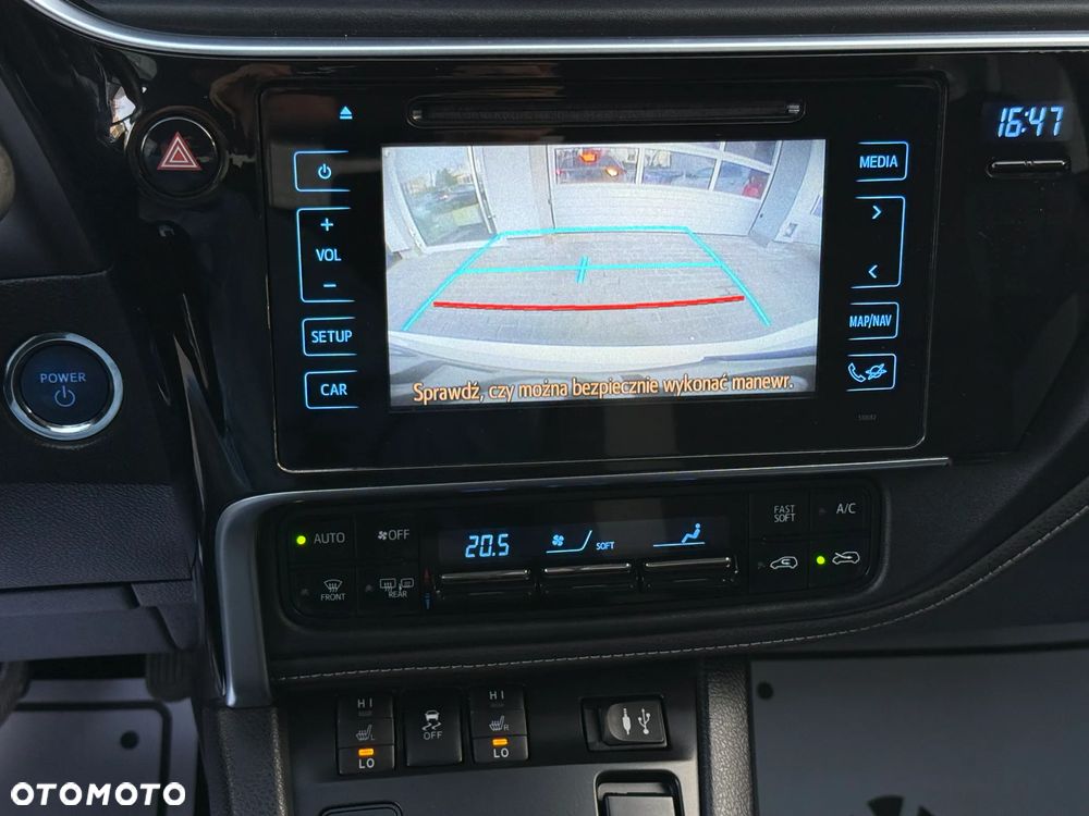 Toyota Auris Hybrid 135 Comfort - 5