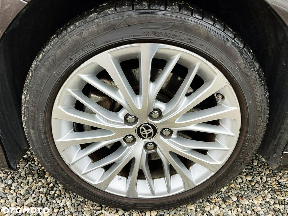 Toyota Camry 2.5 Hybrid Executive CVT - 38