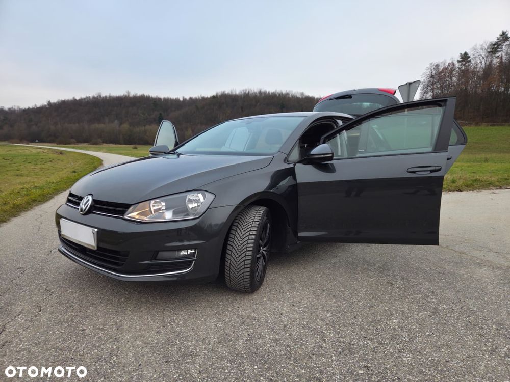 Volkswagen Golf 1.2 TSI BlueMotion Technology Allstar - 21
