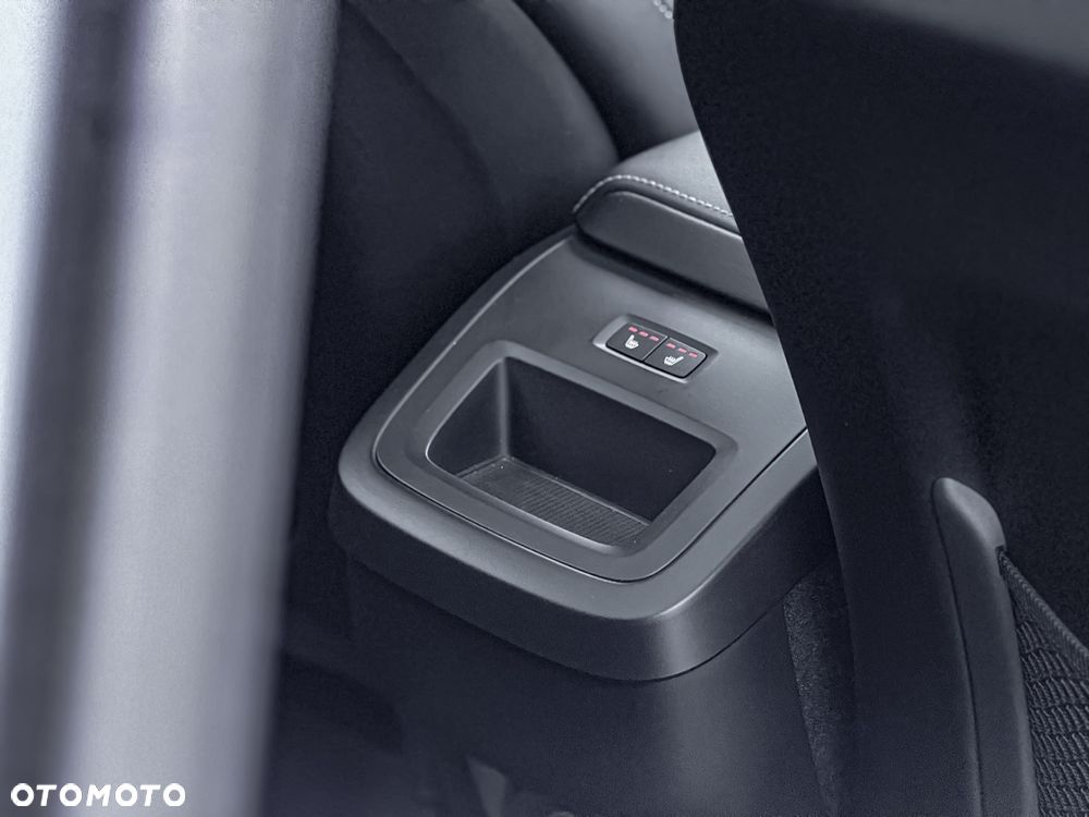 Volvo XC 60 B4 D Ultimate Dark - 29