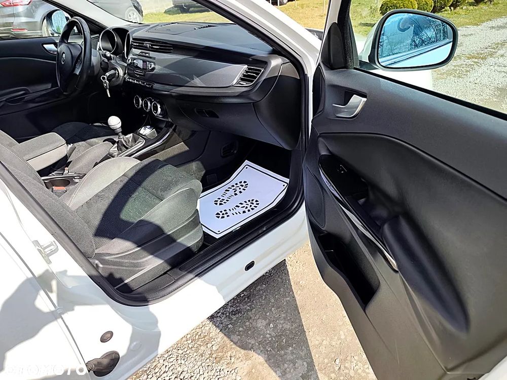 Alfa Romeo Giulietta 1.6 JTDM 16V Turismo - 21