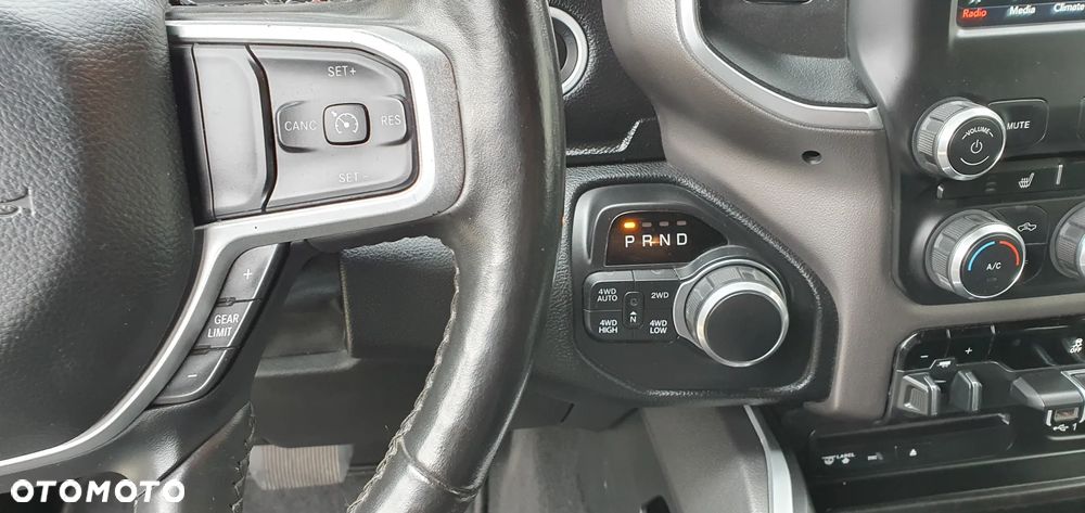 Dodge RAM 1500 5.7 4x4 - 20