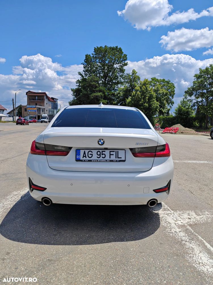BMW Seria 3 320i AT - 7