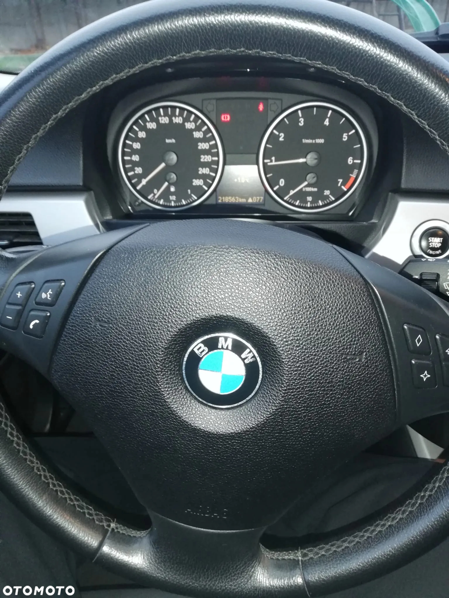 BMW Seria 3 318i - 8
