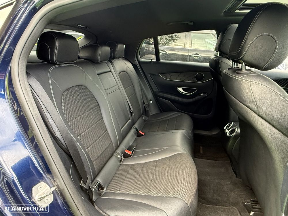 Mercedes-Benz GLC 220 d 4Matic 9G-TRONIC AMG Line - 22