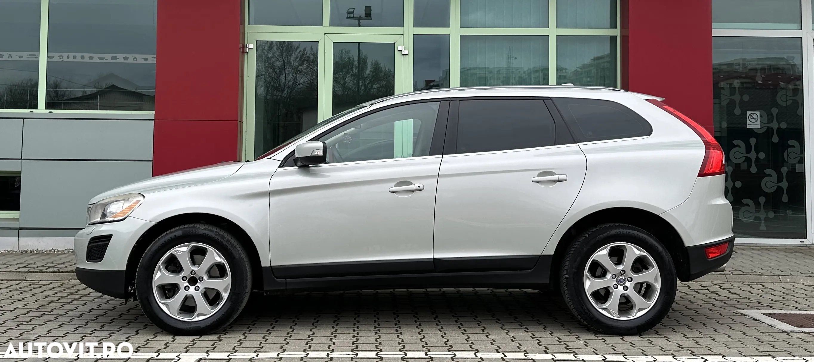 Volvo XC 60 - 26