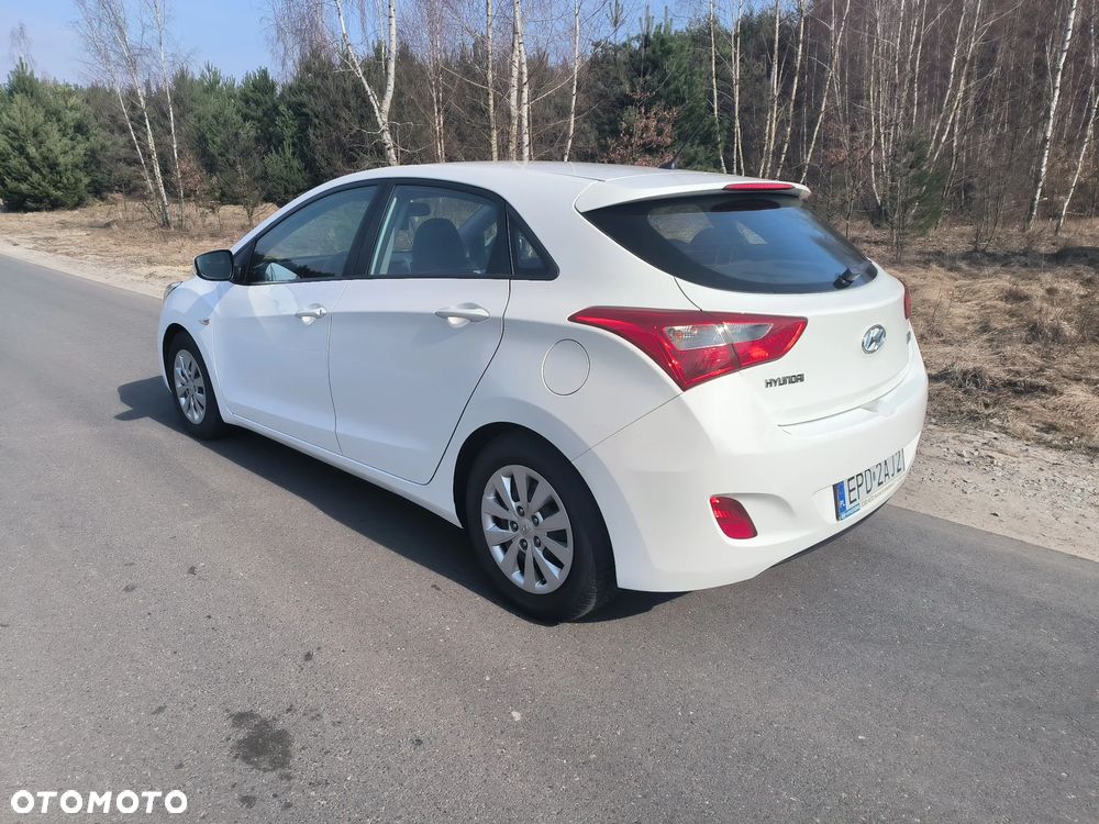 Hyundai i30 1.6 CRDi Classic - 8