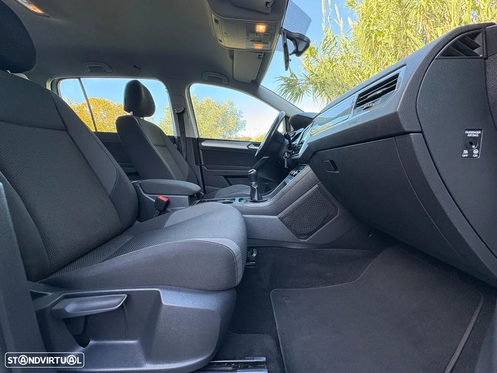 VW Touran - 6