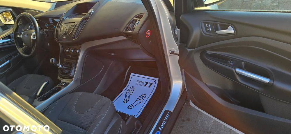 Ford Kuga 2.0 TDCi Titanium - 27