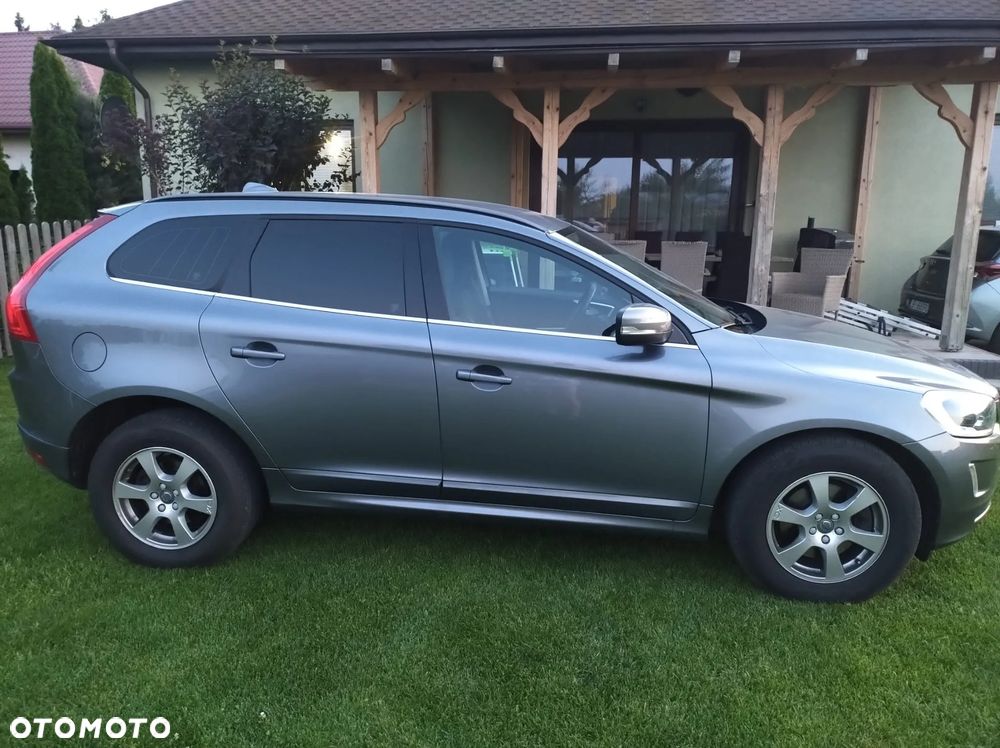 Volvo XC 60 D3 Drive-E Kinetic - 2