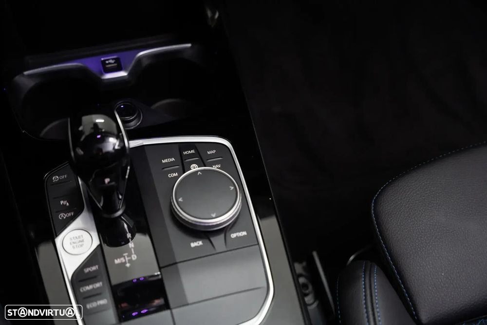 BMW 116 d Pack Desportivo M Auto - 16