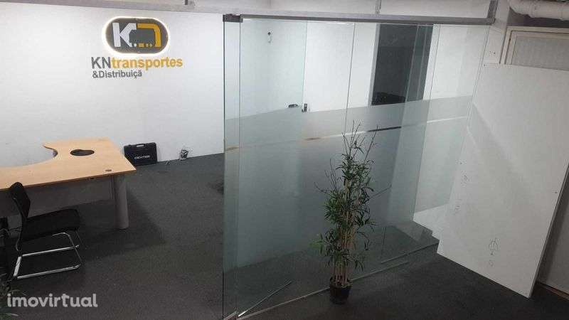 Escritório para alugar com gabinete fechado 350€/mês. - Grande imagem: 5/12