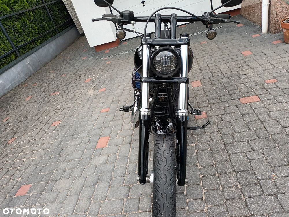 Harley-Davidson Dyna Street Bob - 12