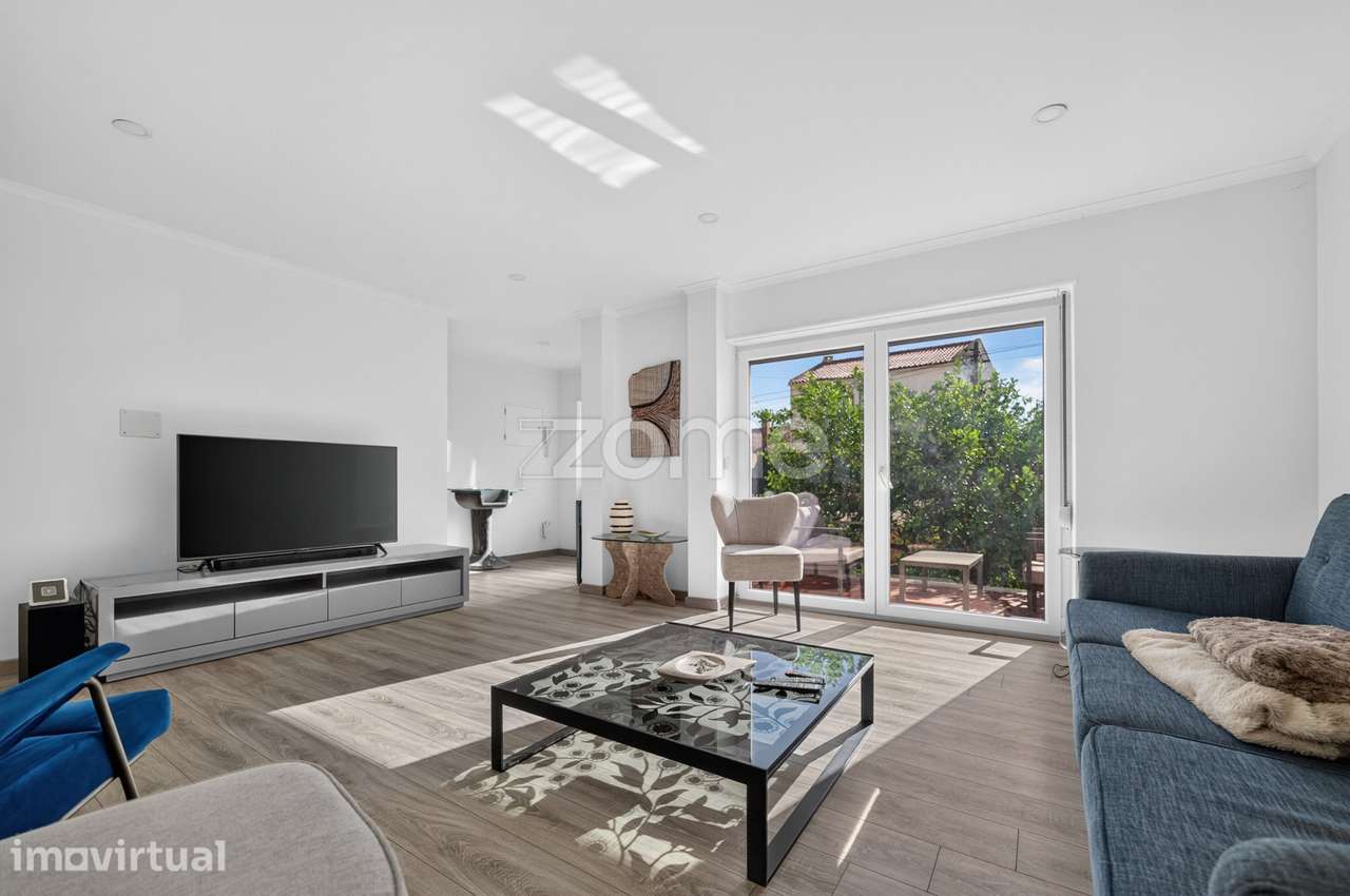 Moradia T5 em Agualva-Cacém – Lote de 432 m² - Grande imagem: 5/52