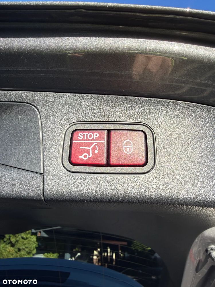 Mercedes-Benz GLA - 20