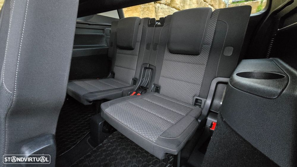 VW Touran 1.6 TDI Confortline - 37