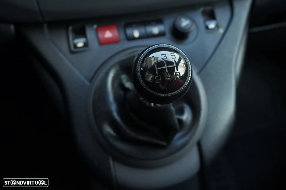 Citroën Berlingo Van 1.6 HDI 3 Lugares IVA/DEDUTÍVEL - 26