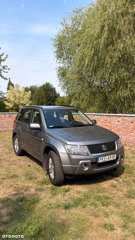 Suzuki Grand Vitara 2.0 - 1