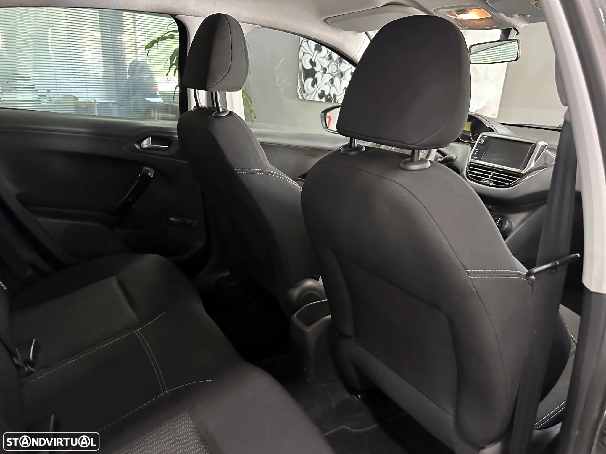 Peugeot 208 1.2 PureTech Style - 15