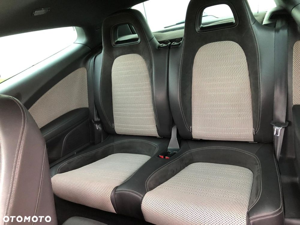 Volkswagen Scirocco 2.0 TSI DSG - 12