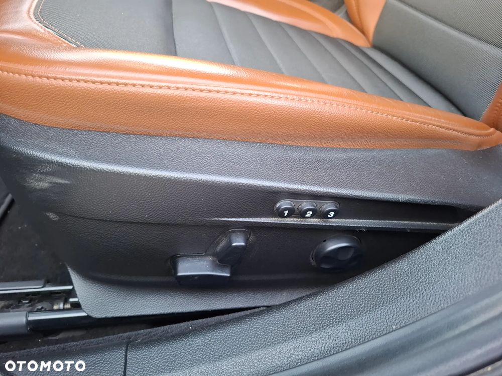 Alfa Romeo Giulia 2.2 D Turbo Super - 25